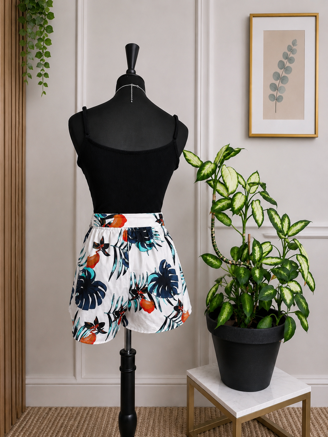 🌿 Combi-short tropicale noir et blanc – Esprit chic & estival 🌿